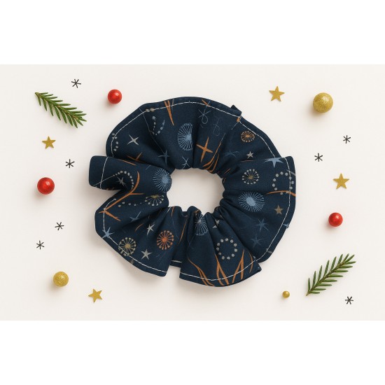 Χριστουγεννιάτικο κουτί άγιος βασίλης με δύο Scrunchies 