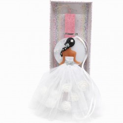 Λαμπάδα πριγκίπισσα με άσπρο φόρεμα 