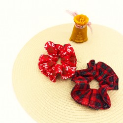 Χριστουγεννιάτικο κουτί με κερί και scrunchies