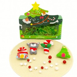Χριστουγεννιάτικο κουτί δέντρο με τέσσερα στολίδια